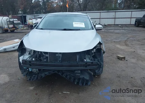 2018 Nissan Sentra Sl z USA, uszkodzony, nr VIN 3N1AB7AP2JY256718